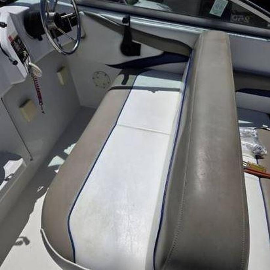 Used 2000 Sea swirl 250 Aft – 5.7L Volvo Penta – Volvo Outdrive – Macerator