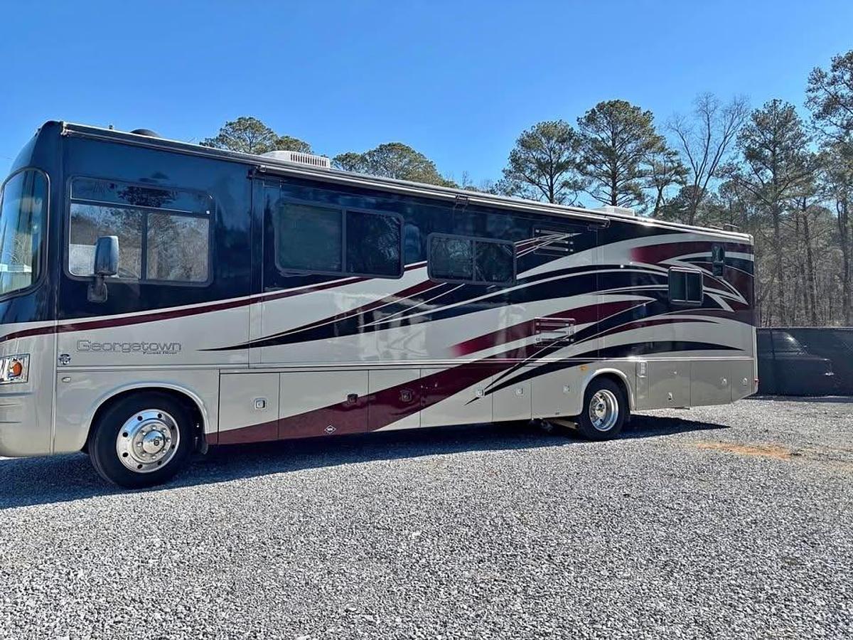 Used 2011 Forest River Georgetown