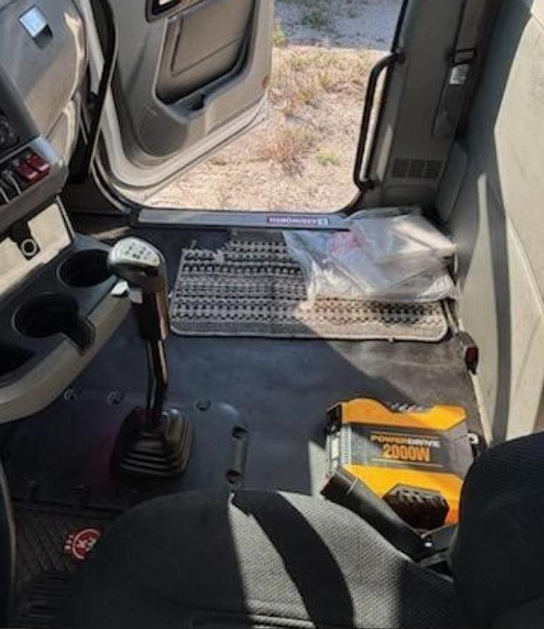 Used 2020 Kenworth T880