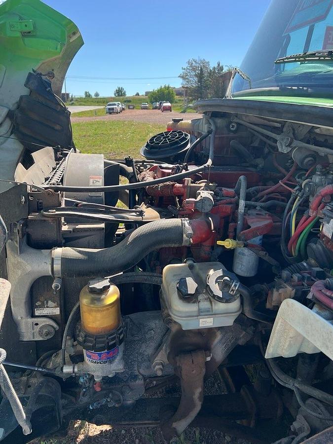 Used 2009 Freightliner Business Class Box Truck