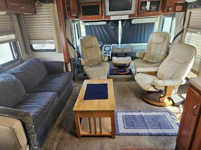 Used 2005 Fleetwood Southwind 37L