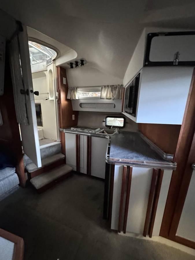 Used 1989 Cruisers Esprit 3370