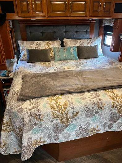 Used 2018 Fleetwood Discovery 38F