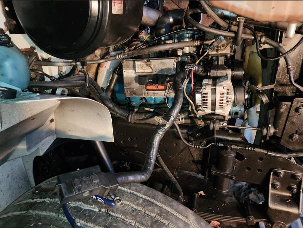 Used 2002 International 4700