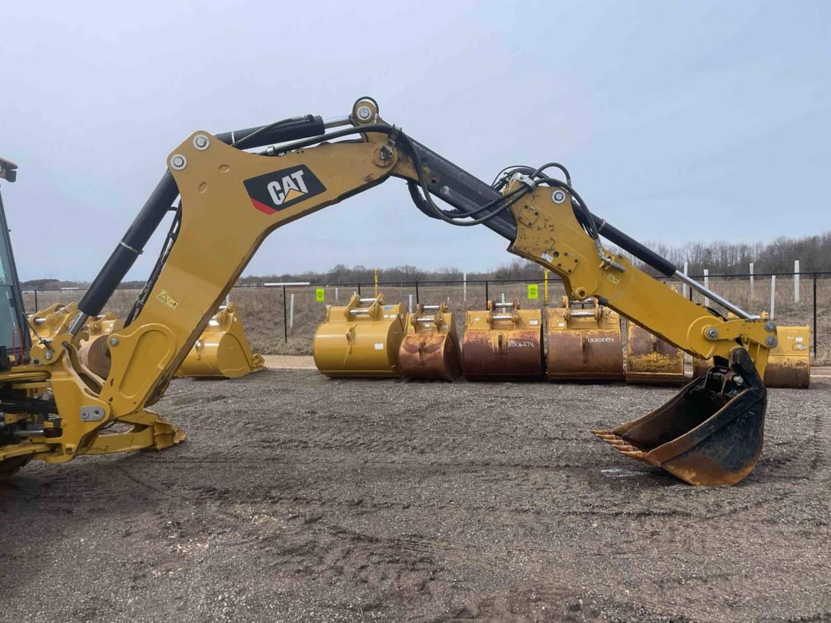 Used 2019 Caterpillar 440 Extended Backhoe Loader