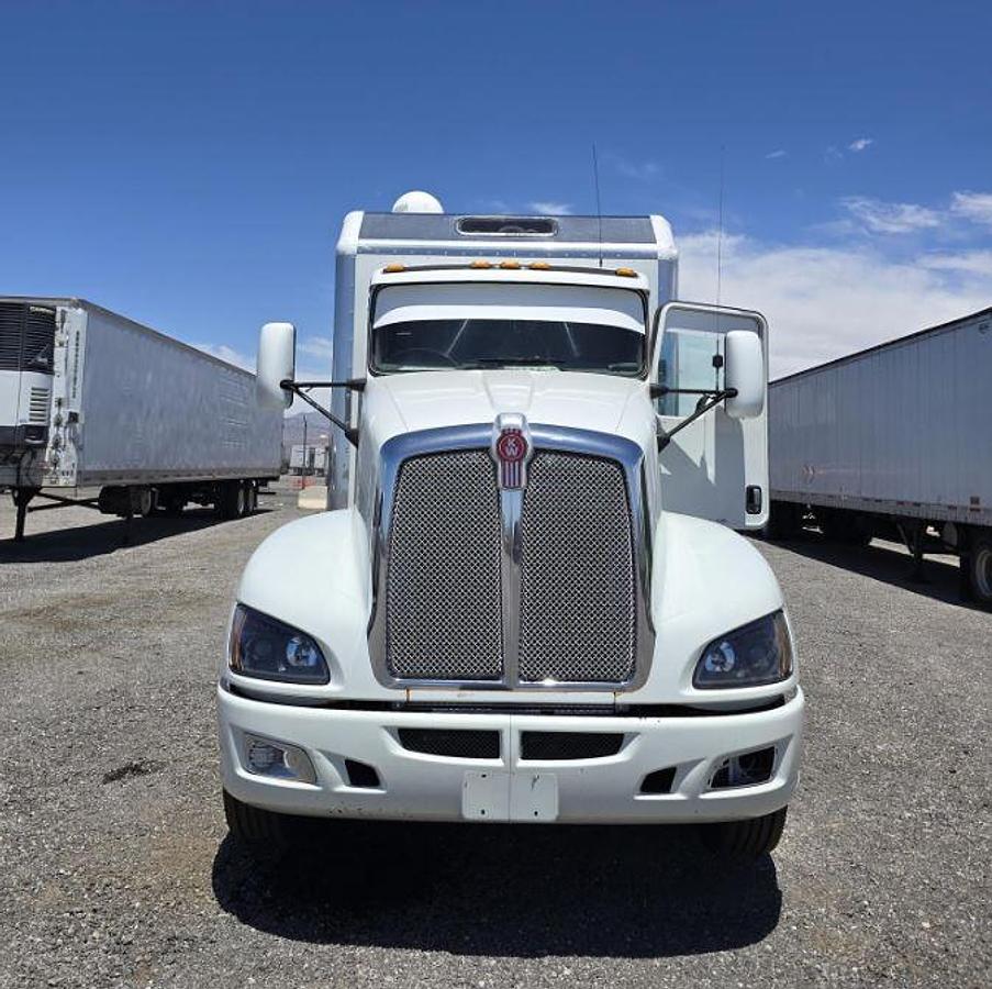 Used 2009 Kenworth T660