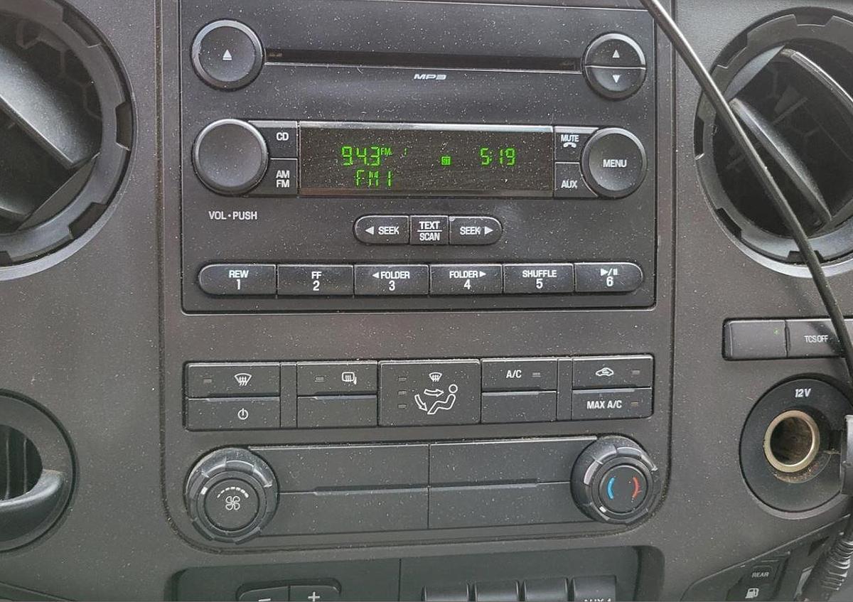 Used 2012 FORD F550 with MOUNTED 2012 ALTEC AT40G 45FT BOOM LIFT