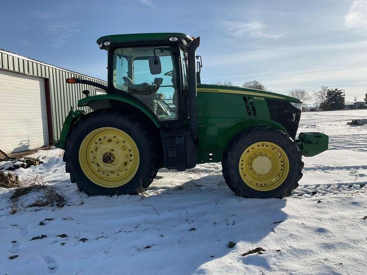 Used 2012 JOHN DEERE 7215R Tractor