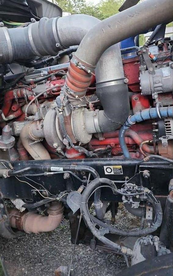 Used 2012 Kenworth W900L Sleeper Semi Truck