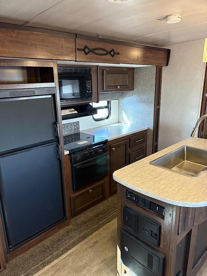 Used 2019 Heartland Millard M28