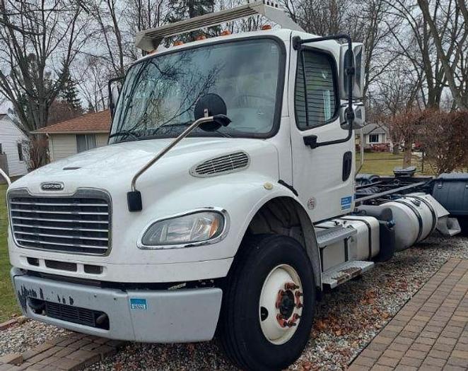 Used 2018 Freightliner Business Class M2106