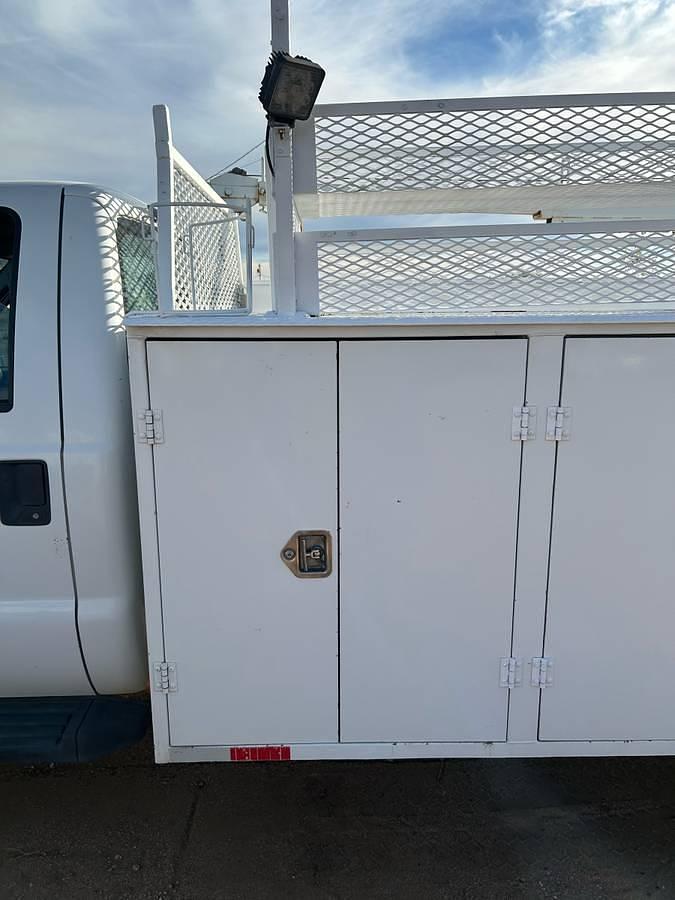 Used 2015 Ford F-550 4WD Service Truck