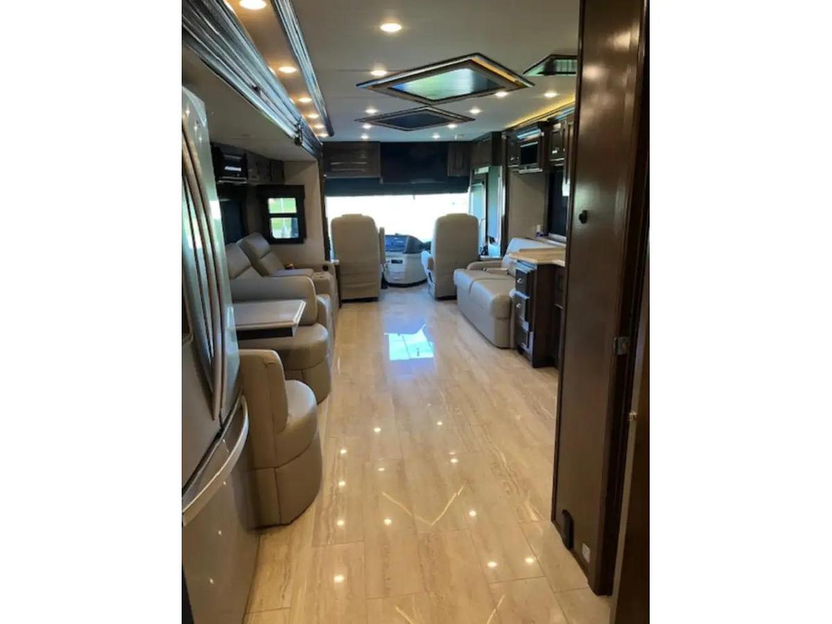 Used 2022 Newmar Dutch Star 4081
