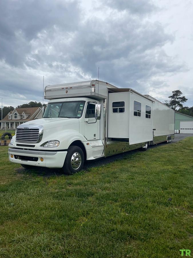 Used 2005 Freightliner Renegade