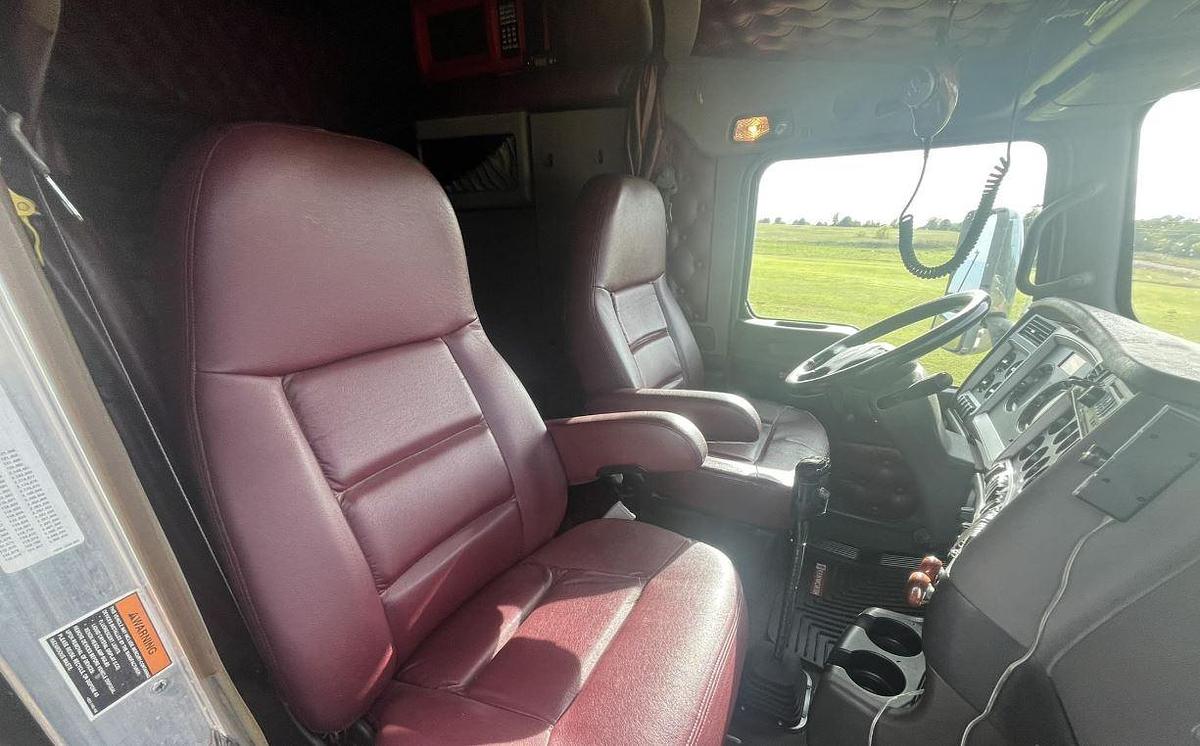 Used 2014 Kenworth T660