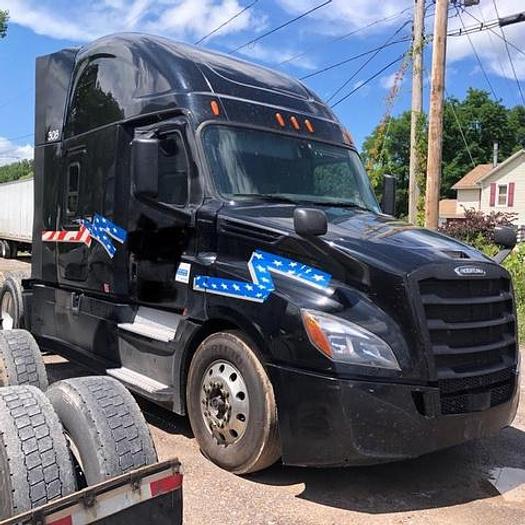 Used 2020 Freightliner Cascadia