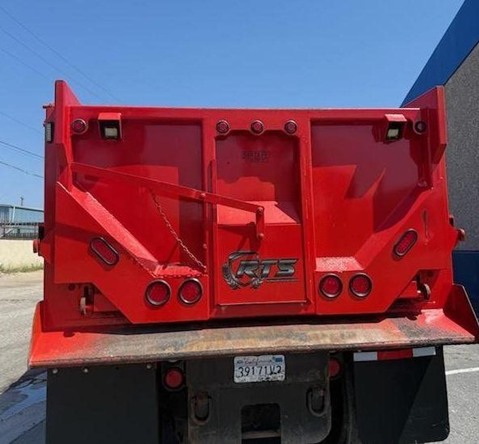 Used 2015 Peterbilt 579 End Dump Truck