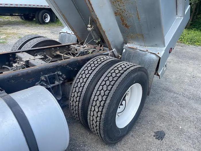 Used 2014 INTERNATIONAL 8600 Dump Truck