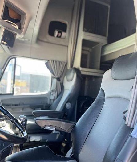 Used 2008 Freightliner COLUMBIA 120