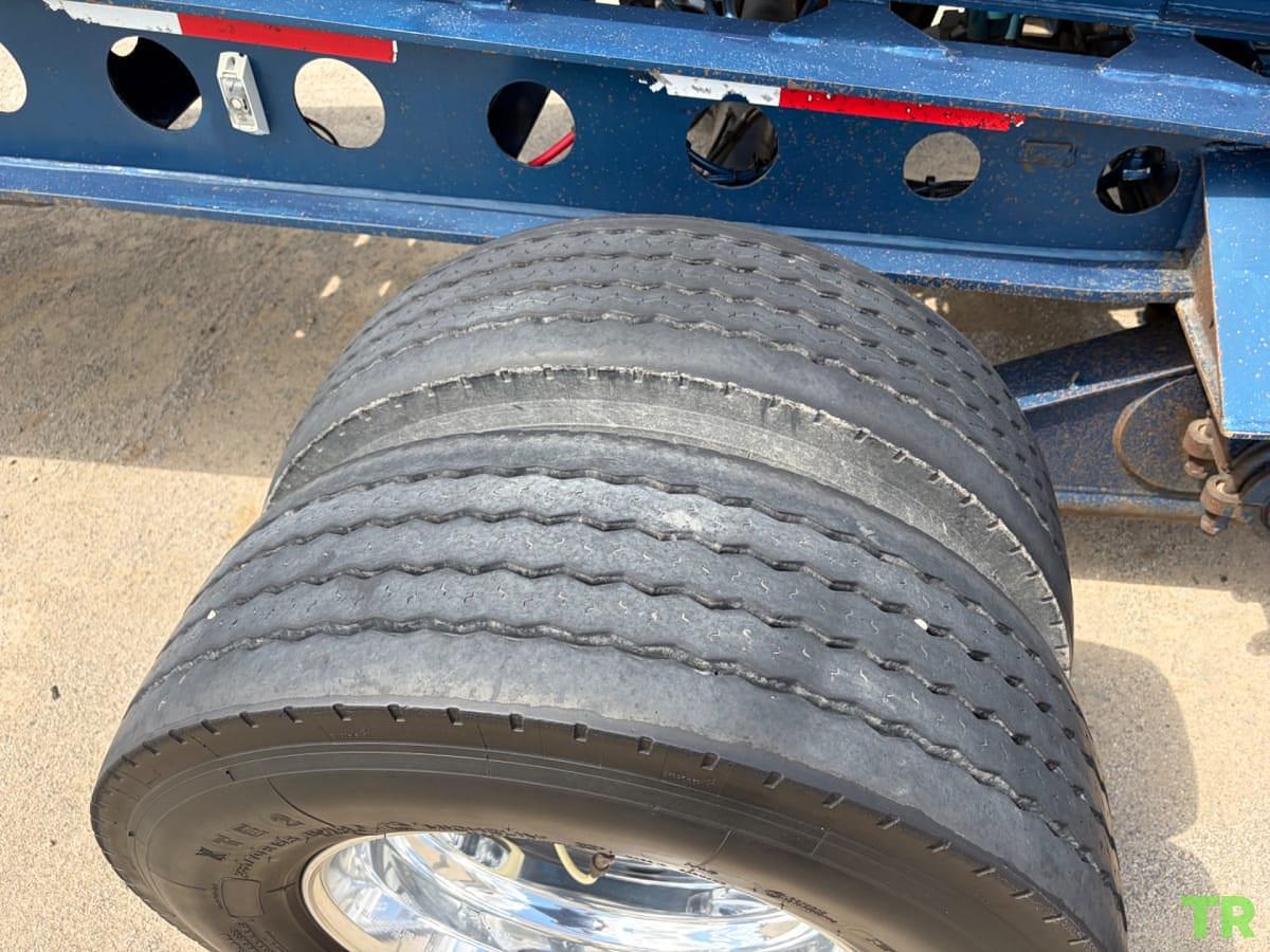 Used 2008 Cozad 28 Ft x 10 In Equipment Trailer