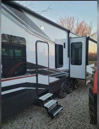 Used 2022 Grand Design Momentum M Class 395MS R