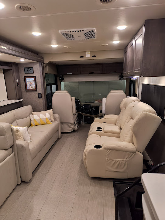 Used 2020 Thor Palazzo 37.4