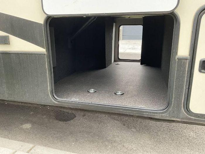 Used 2020 Keystone Alpine 3850RD