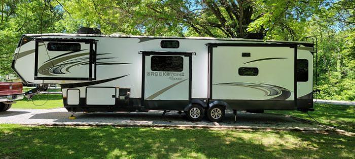 Used 2021 Coachmen Brookstone 398MBL