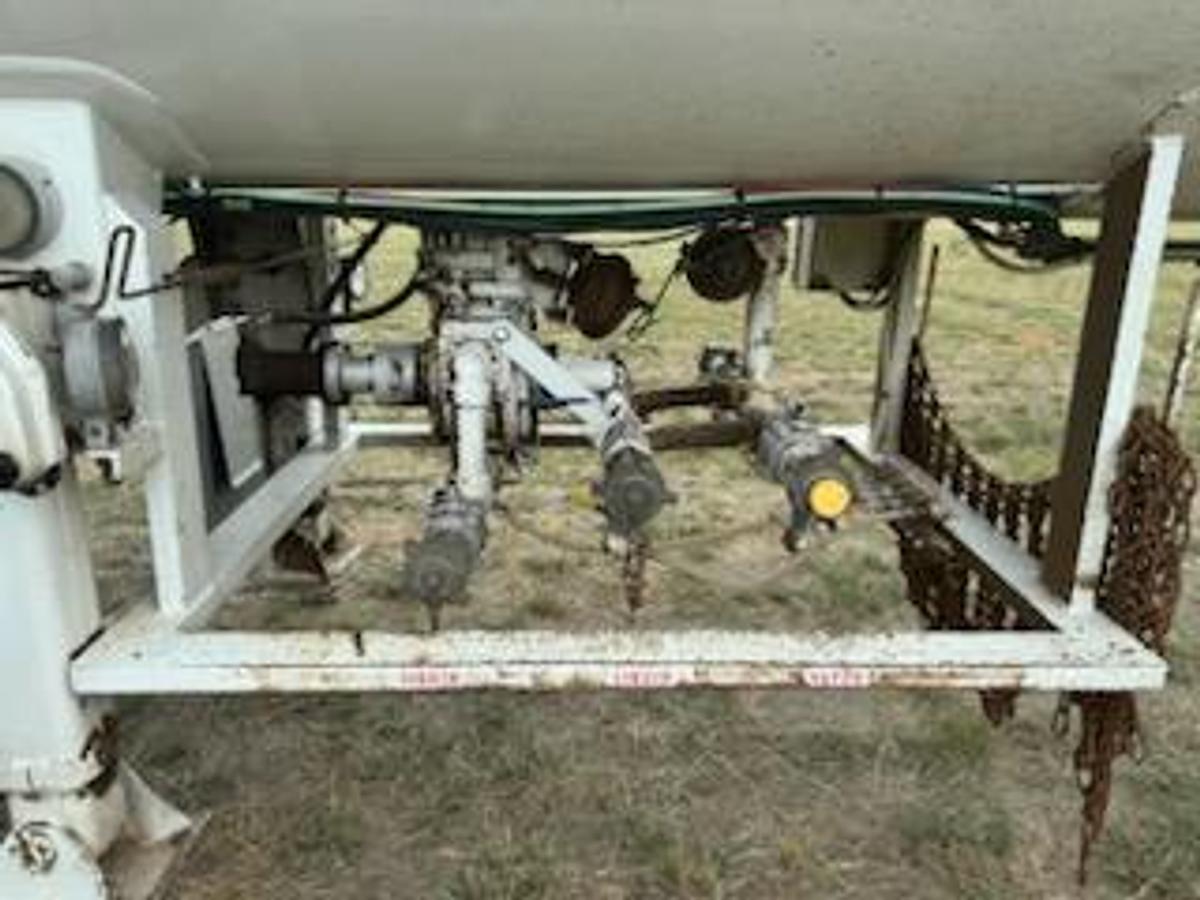 Used 1992 MID-NEBRASKA MC331 Tanker Trailer