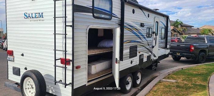 Used 2017 Forest River Salem T26TBUD 26ft Travel Trailer