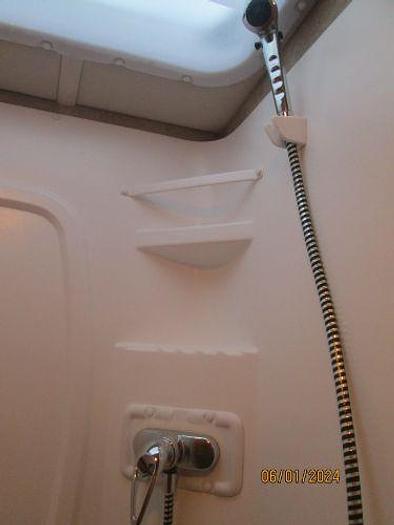 Used 2013 Winnebago Vista 30T