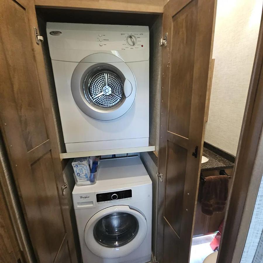 Used 2019 DRV Mobile Suite 44 Houston Fifth Wheel