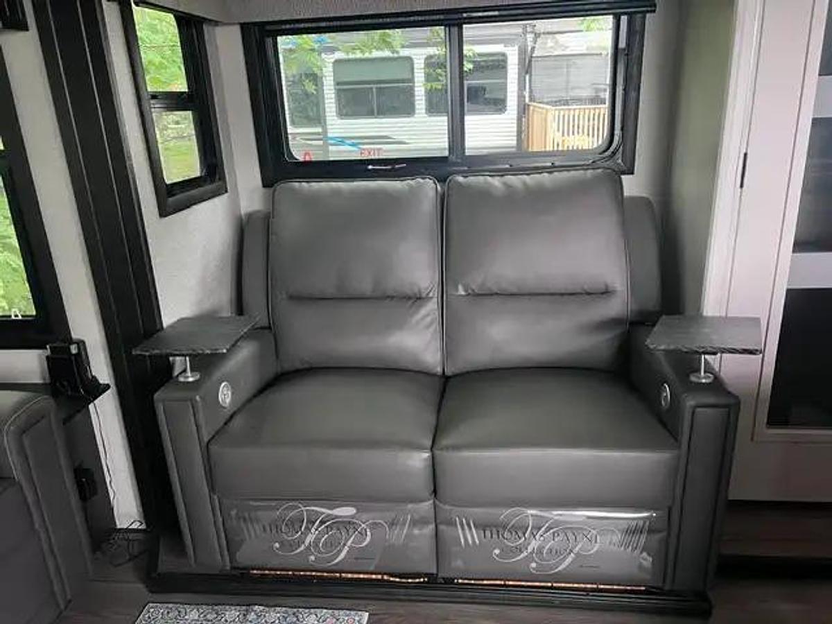 Used 2021 Highland Ridge Open Range 284RLS Travel Trailer