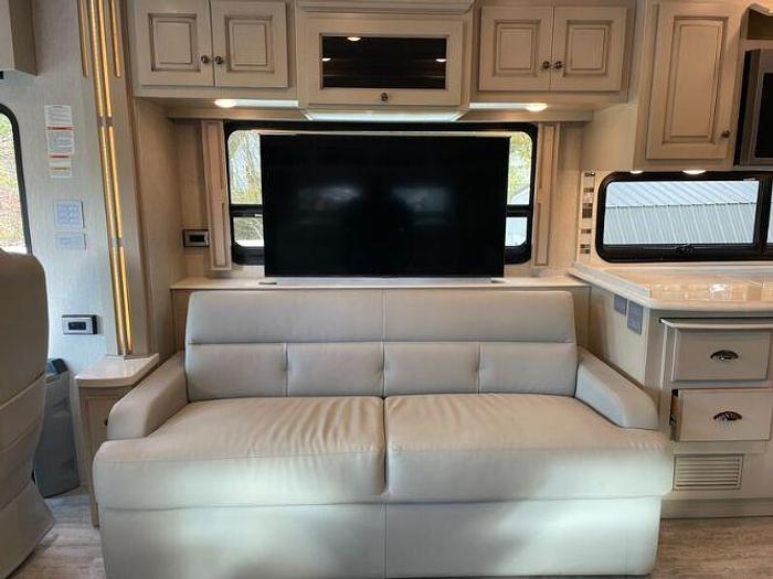 Used 2022 Newmar Dutch Star 4369