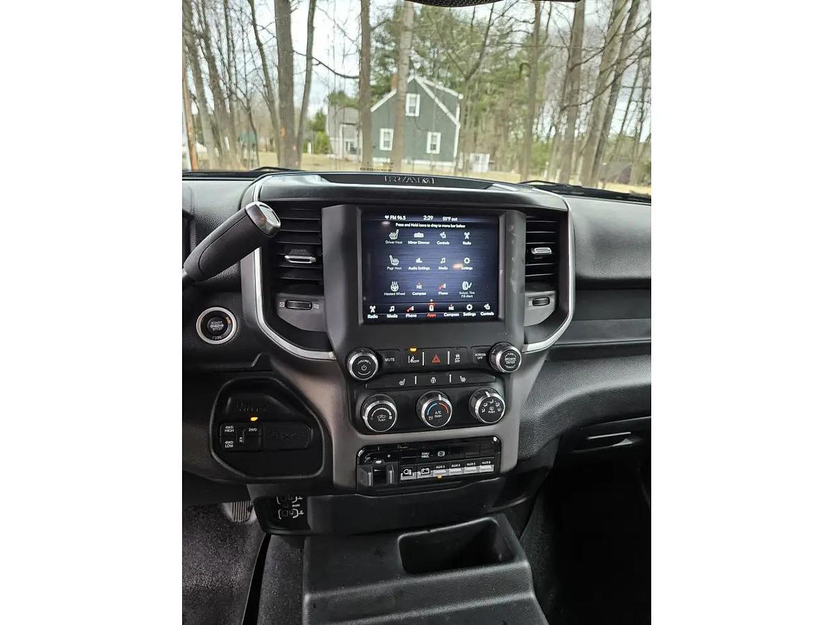 Used 2022 Dynamax Isata 5 30FW