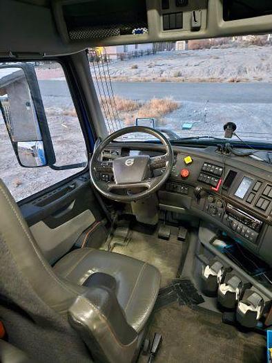 Used 2020 Volvo VNL 860