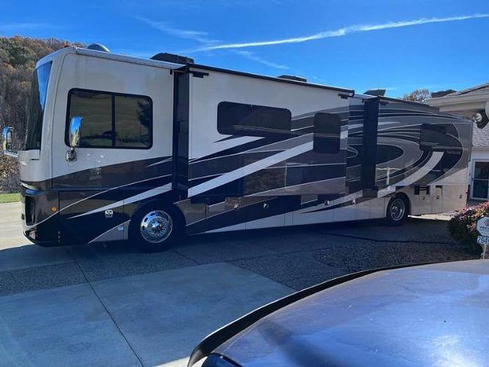 Used 2018 Holiday Rambler Navigator 38F