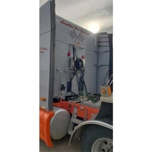 Used 2015 Peterbilt 579 Sleeper Truck