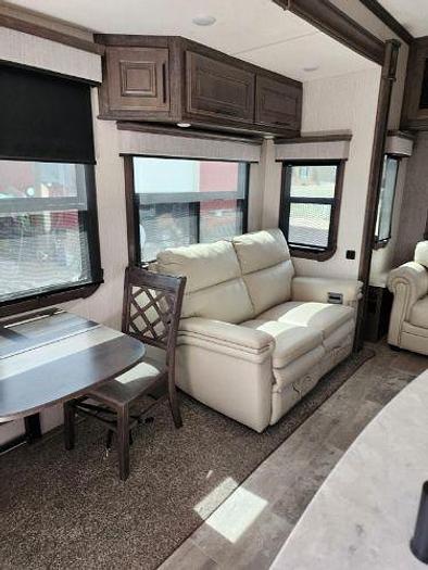 Used 2022 Heartland Bighorn BH 3300DL