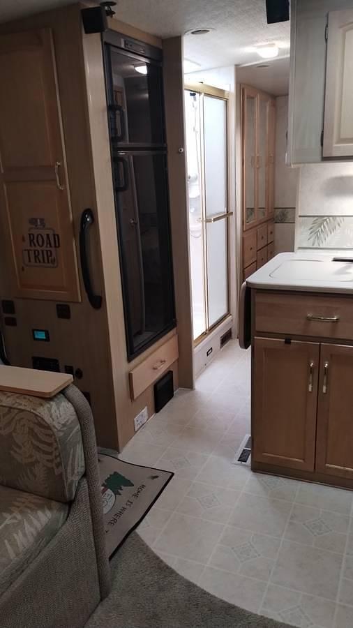 Used 2003 Itasca Sundancer 430V
