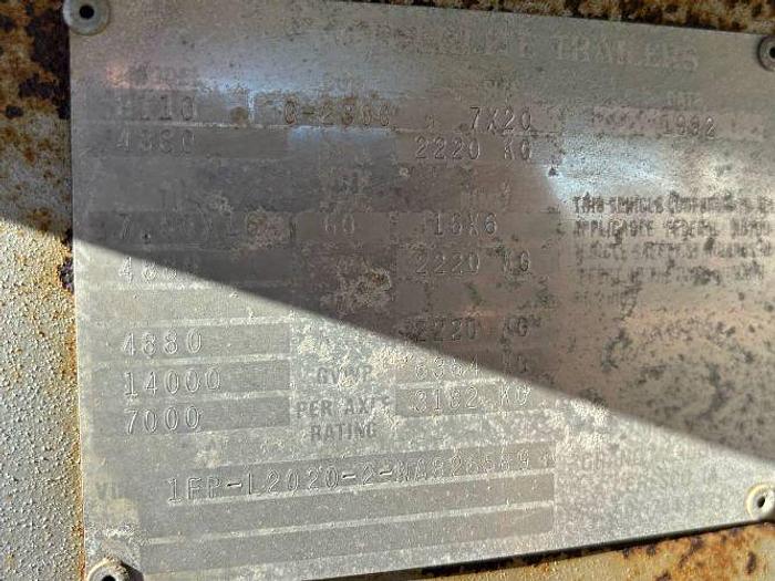 Used 1992 Featherlite Gooseneck Horse Stock Trailer