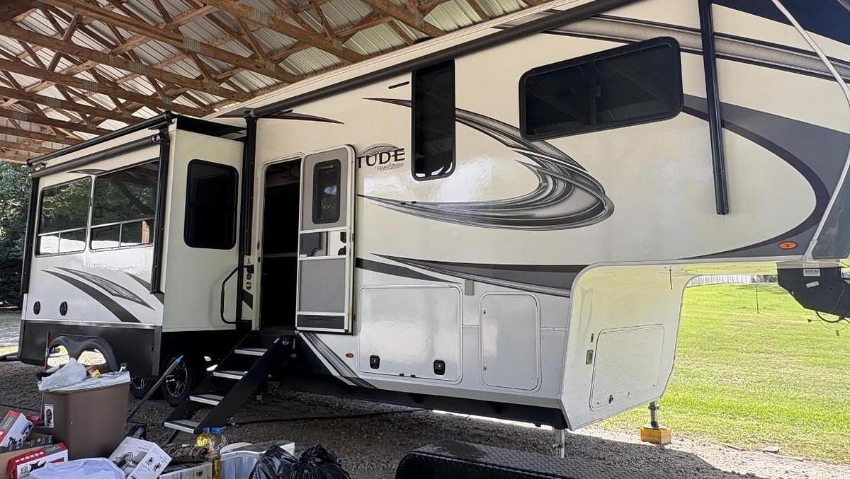 Used 2022 Grand Design Solitude