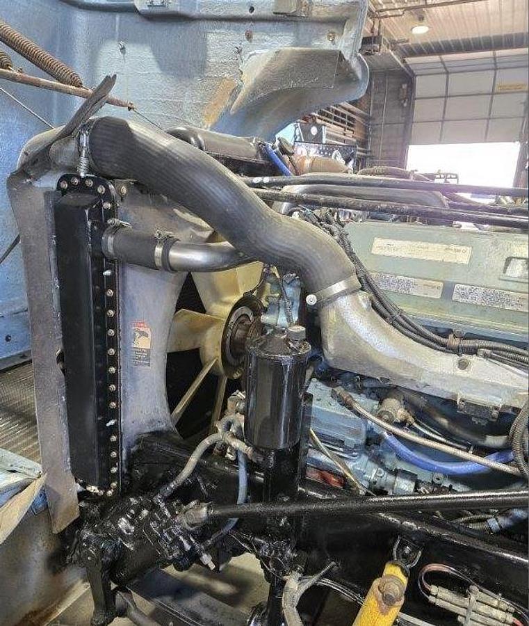 Used 1998 FREIGHTLINER FLD132 CLASSIC XL