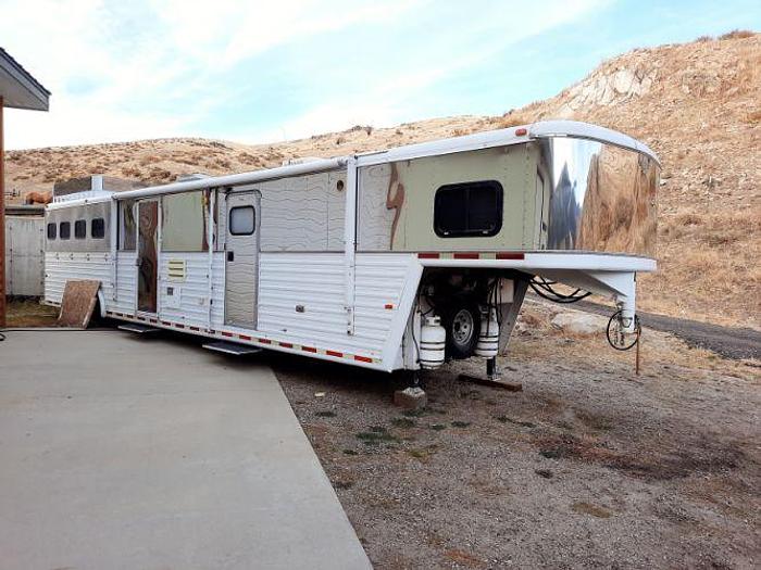Used 1997 Freightliner FL50 3126 Cat Engine & 1998 4 horse hart QL trailer