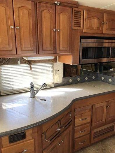 Used 2006 Tiffin Allegro Bus Diesel Pusher