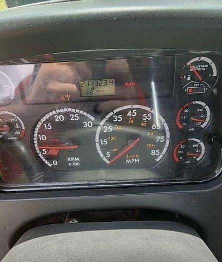 Used 2016 Freightliner BUSINESS CLASS M2 106