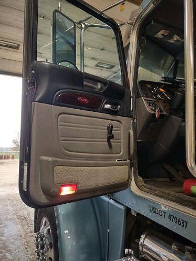 Used 2018 Peterbilt 389