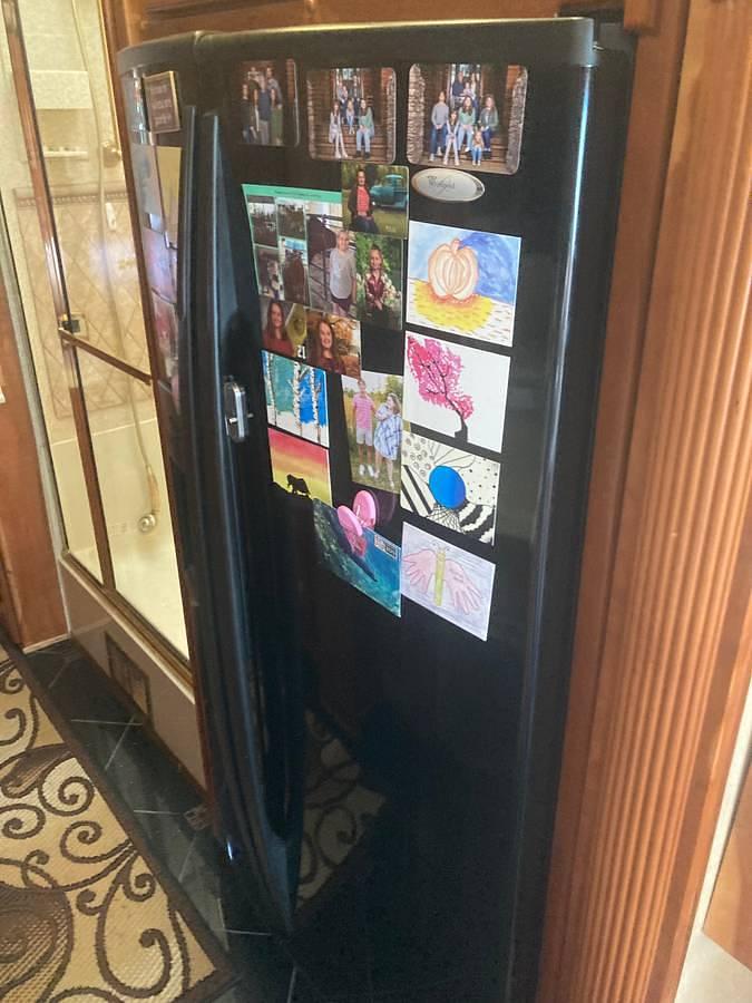 Used 2005 Monaco Signature Castle IV Class A Motorhome