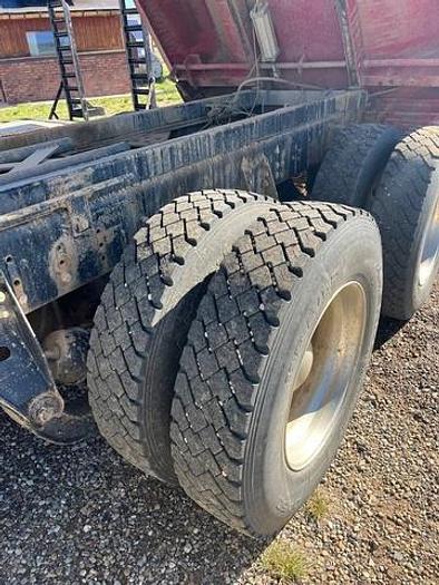 Used 1997 Western Star Tandem Axle Dump Truck