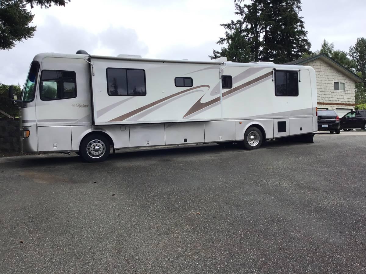 Used 1998 Monaco Diplomat